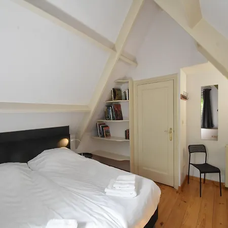 בית נופש Serene Getaway In אדם